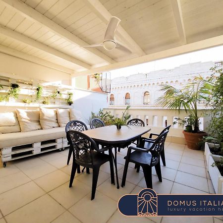 Appartamento Penthouse In The Heart Of Bari With Terrace Esterno foto